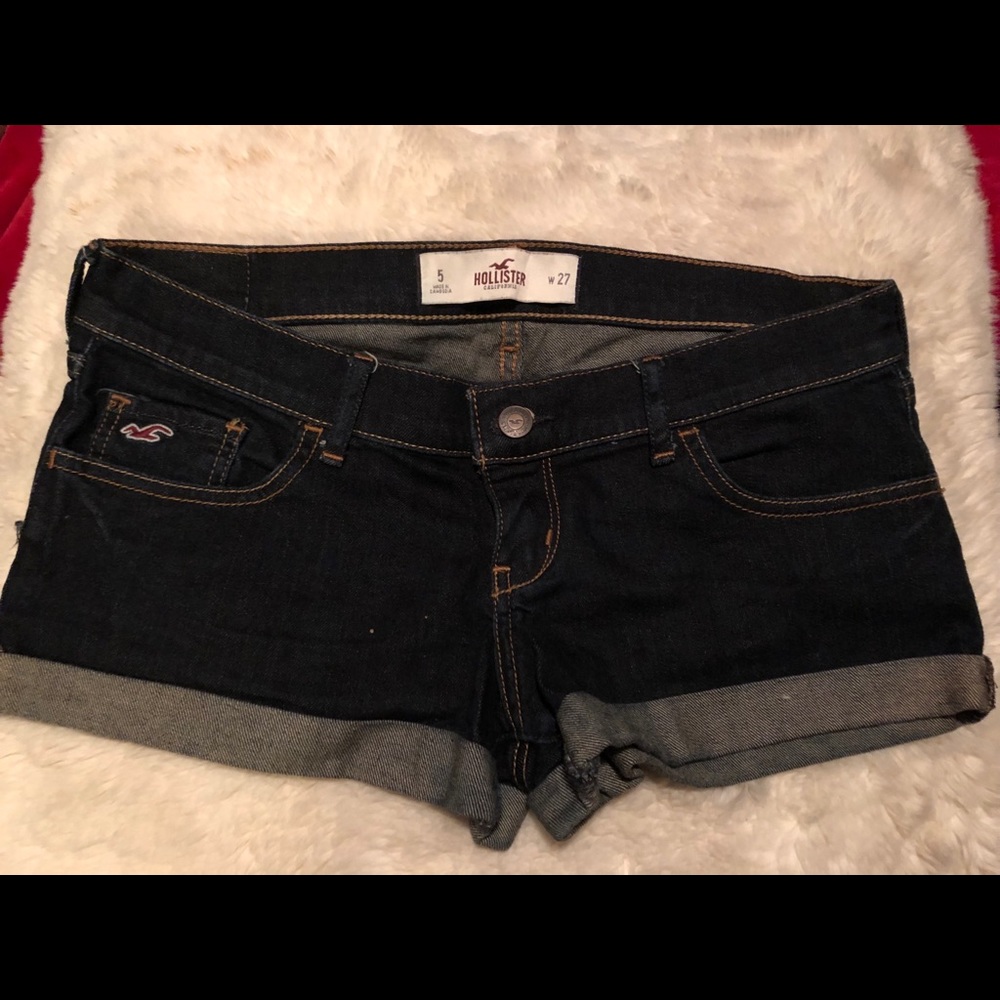 Hollister Jean shorts!